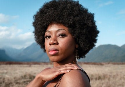 Cheveux afros : Comment évaluer la croissance de ses cheveux ? - Fibrany