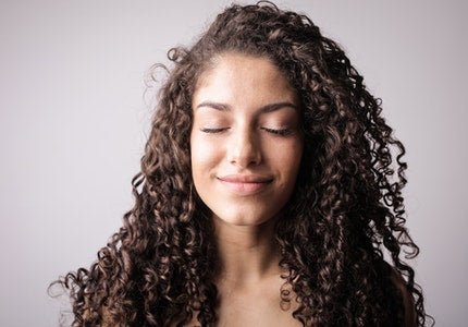 Cinq astuces pour prendre soin de vos cheveux - Fibrany
